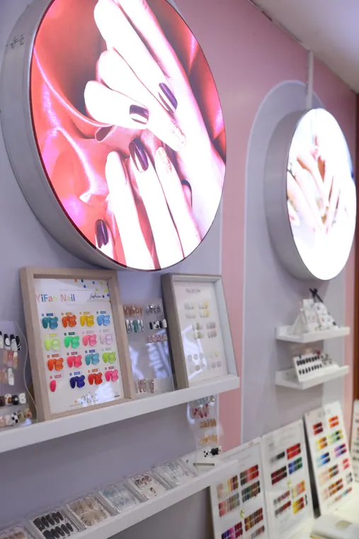 好青丝养发门店头皮护理服务实拍：草本养发适合做之后染发吗？染发间隔