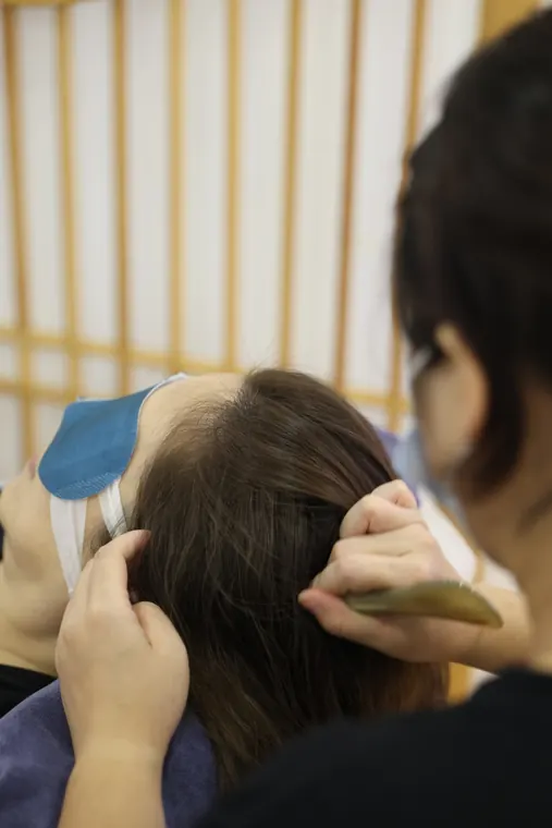 好青丝养发头疗SPA服务过程实拍：头皮护理后多久能看到效果？不同问题见效周期